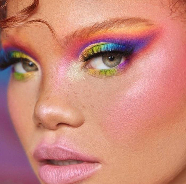 <h2>Colour Explosion</h2>