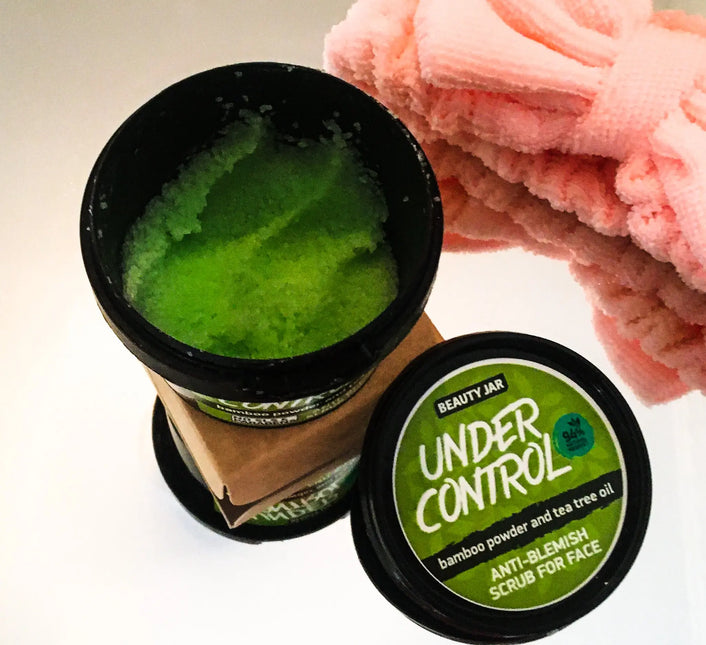 Beauty Jar UNDER CONTROL Anti-Blemish Face Scrub