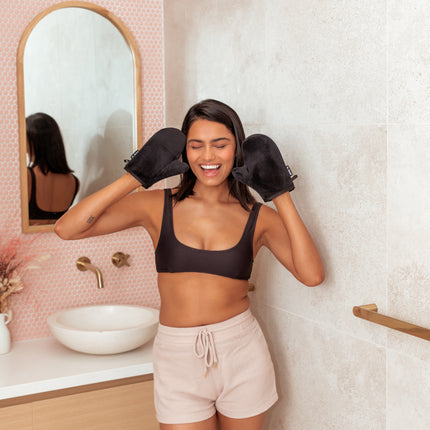 B.tan I Don't Want Tan On My Hands Tan Mitt