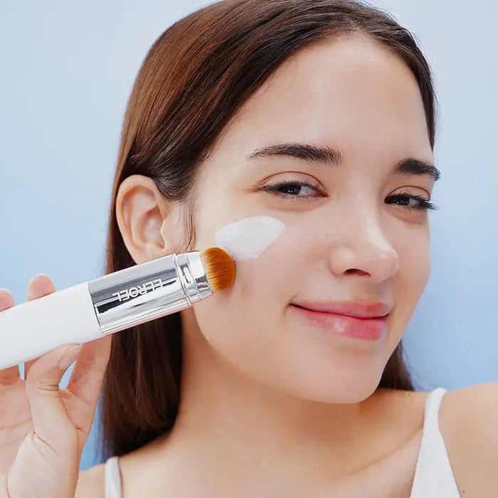 Elroel Blanc Cover Cream Stick Natural, foundation stick met ingebouwde borstel, foto 3 van 4