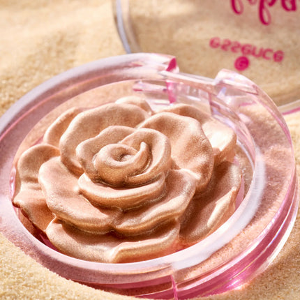 Essence Aloha, Babes! Flower Highlighter 01 Paradise. Glow. Repeat.