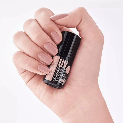 Essence Studio Nails UV Gel Nail Polish 104 Need A Hug?