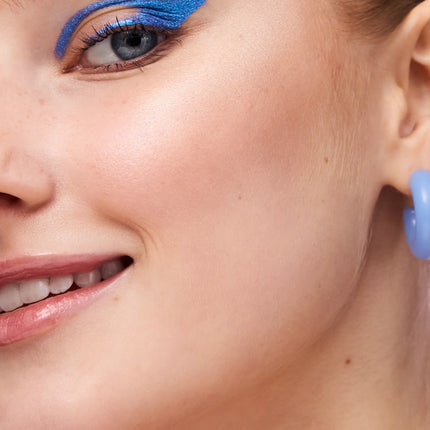 Essence Superman Jelly Highlighter Stick 02 Mighty