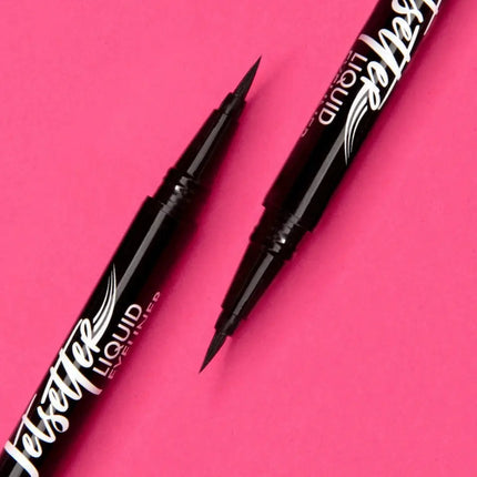 LA Girl Jetsetter Liquid Eyeliner Black