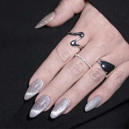 Makear UV Gel Polish MCL03 Silver Purr