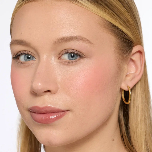 Makeup Revolution Bouncy Blur Blush Coral Blur Burst