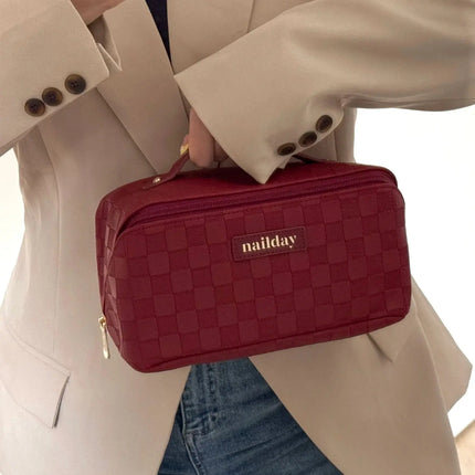 Nailday The Essentials Beauty Bag Rouge