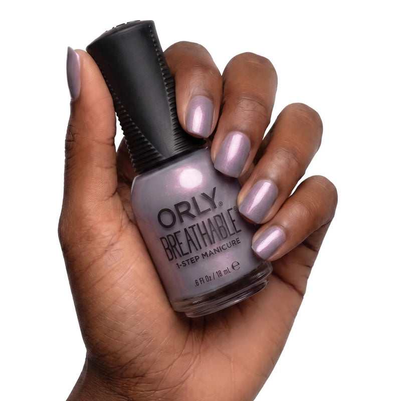 Orly Mani-festo Nail Polish Collection Cry Me A Crystal, rokerig grijze nagellak met holografische deeltjes, foto 3 van 5