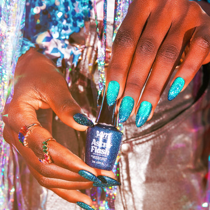 Red Carpet Manicure Astro Flash Cat-Eye Gel Polish Rock-Et My World