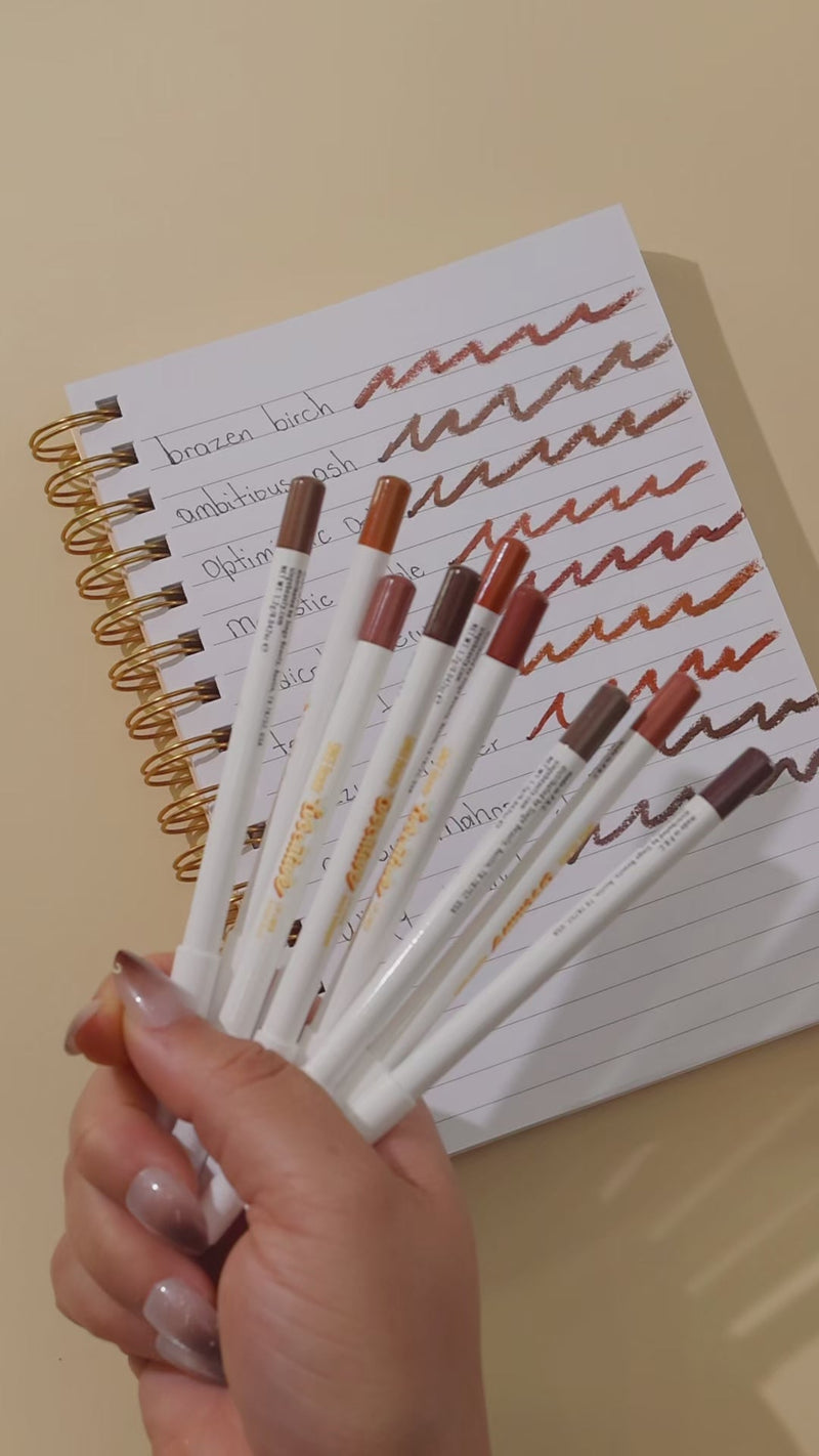 Singe Beauty Evocative Lip Liner Ambitious Ash, romige, intens gepigmenteerde lipliner in een taupe kleur