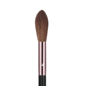 UP15 Tapered Highlighter Brush